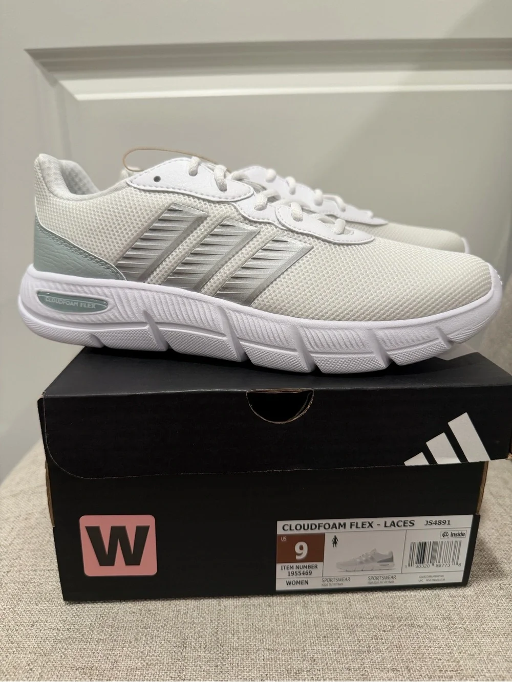 adidas Women’s Cloudfoam Flex Lightweight White and Light Gray Sneakers